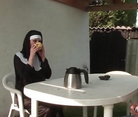 x hamater, en uzun süren rahibe videosu