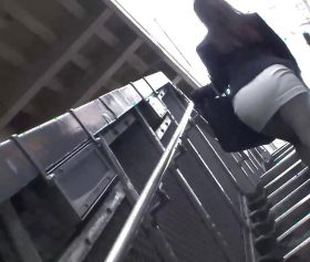 sokak sapığı japon sekreteri otobüste zorladı